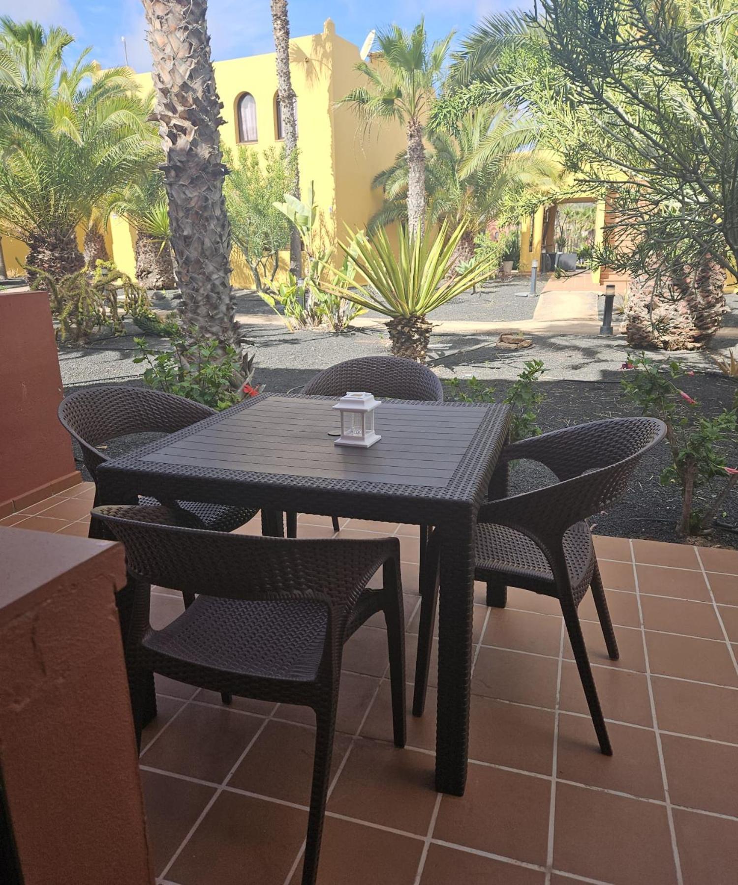 Appartamento Tamarindo I Piscinas De Agua Salada Corralejo Esterno foto